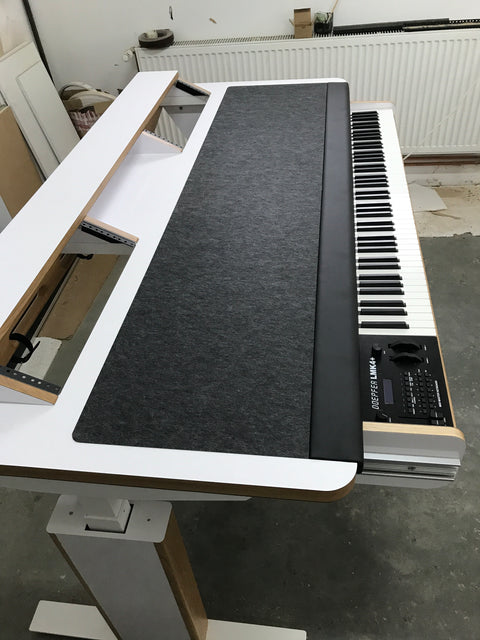 Zaor Studio Furniture srl desk Alto Klavi