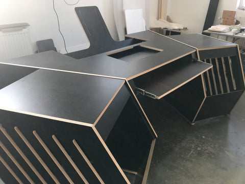 J Reynolds Moto Desk