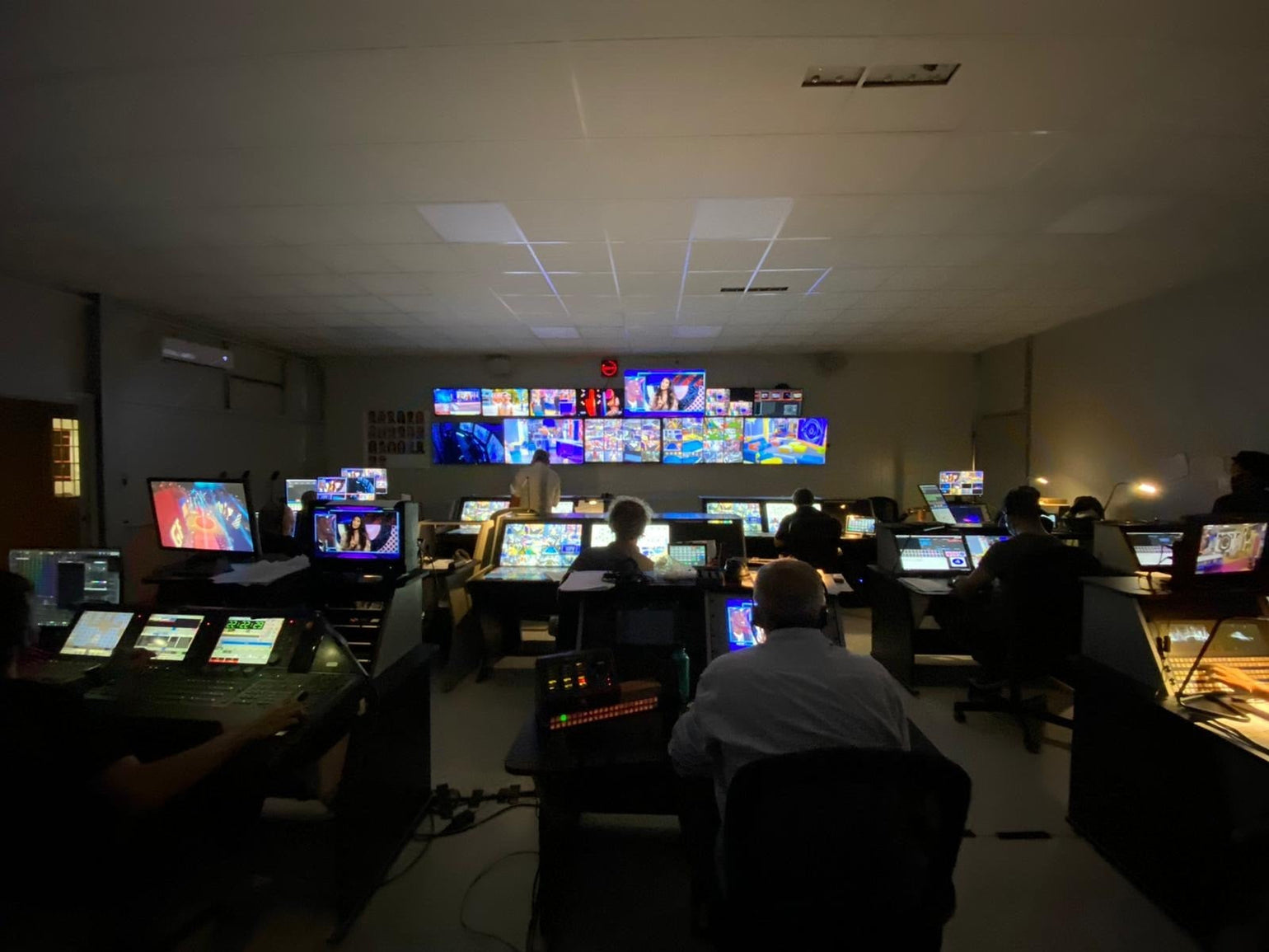 Custom Broadcast Studios for TV & Radio – Zaor Studio Furniture – Zaor ...