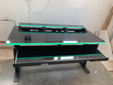 Zaor Studio Furniture srl desk Alto Black Yes