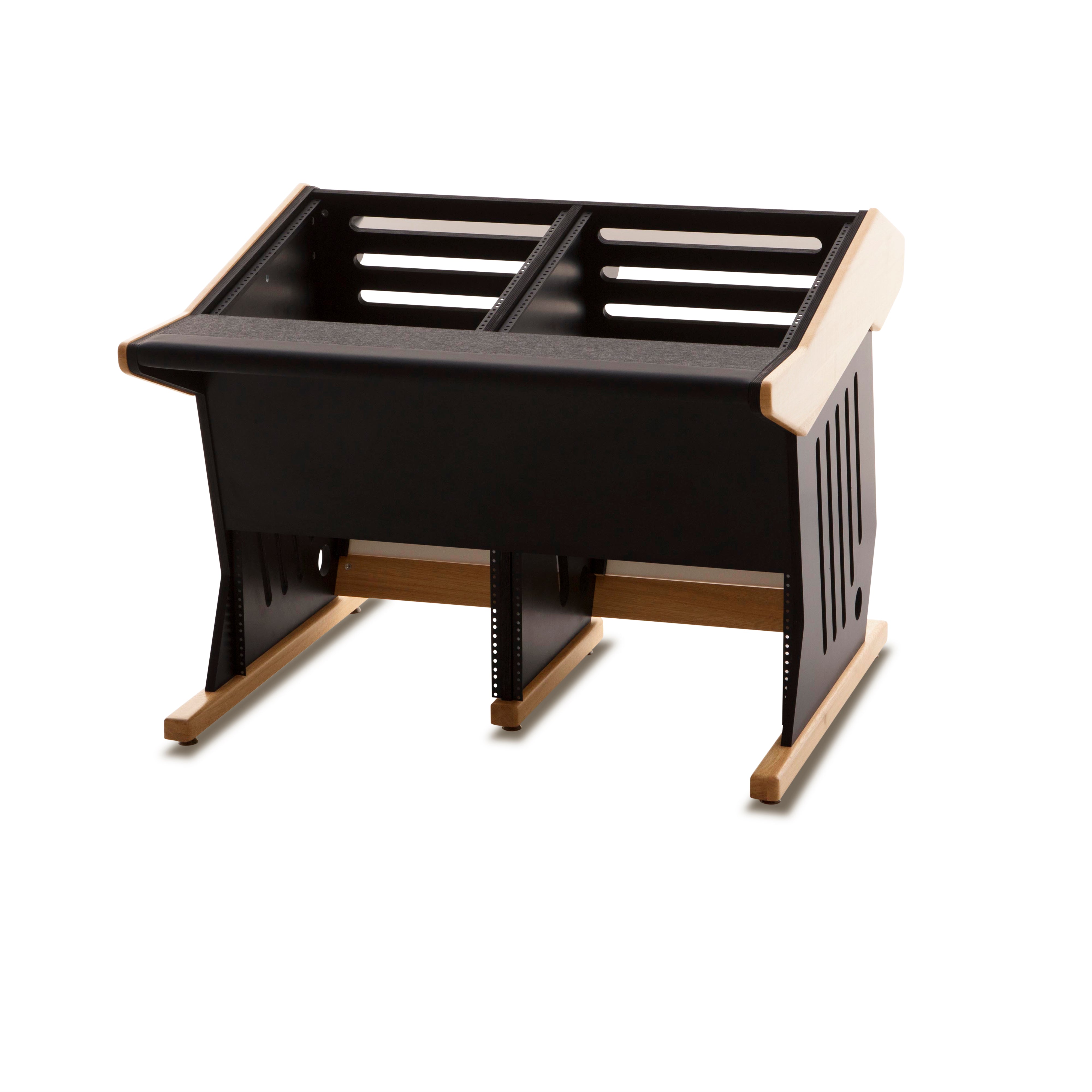 Zaor Maestro 24 – Compact, Acoustically Optimized Studio Desk