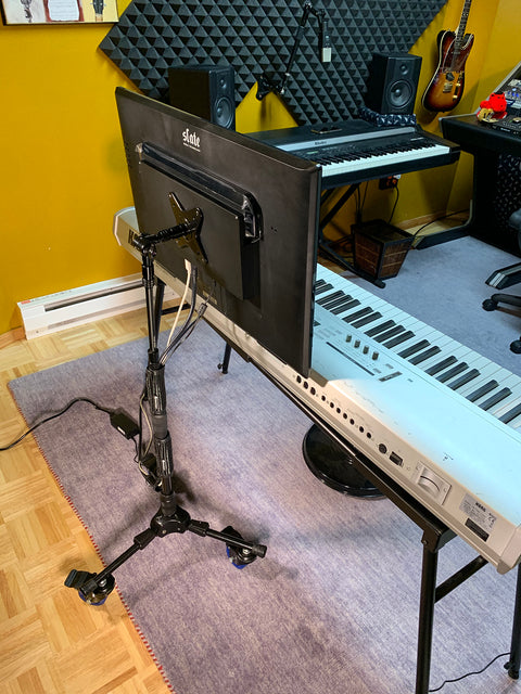 Triad Orbit T1C – Short Tripod Stand with Casters