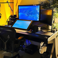 Zaor Studio Furniture srl desk Zaor Vision O – Minimalist and Functional Creator Desk