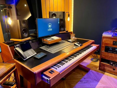 Super Marea with keyboard and more
